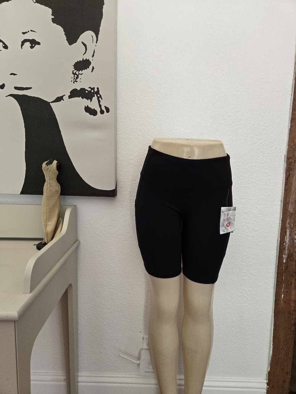 NWT Baleaf Black Women's High-Rise Bike Shorts Size Large